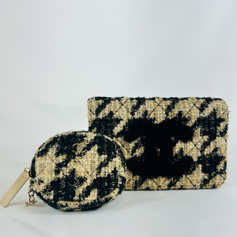 Chanel Tweed WOC